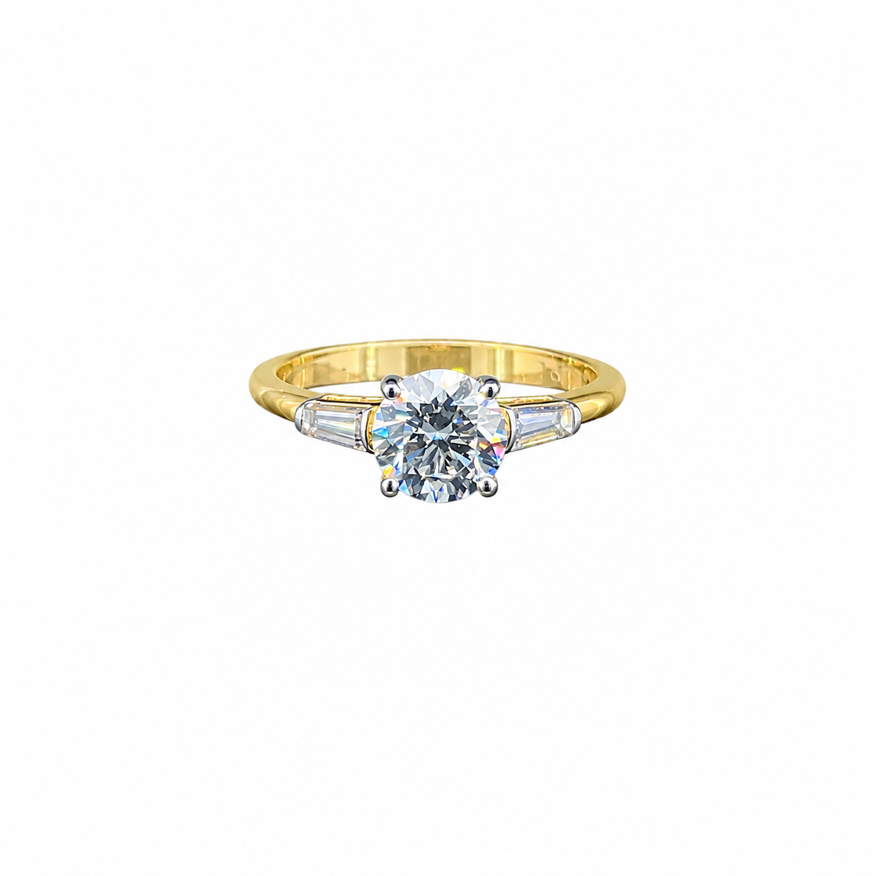 Luxury Round Brilliant Diamond Three Stone Ring in 14K Yellow Gold