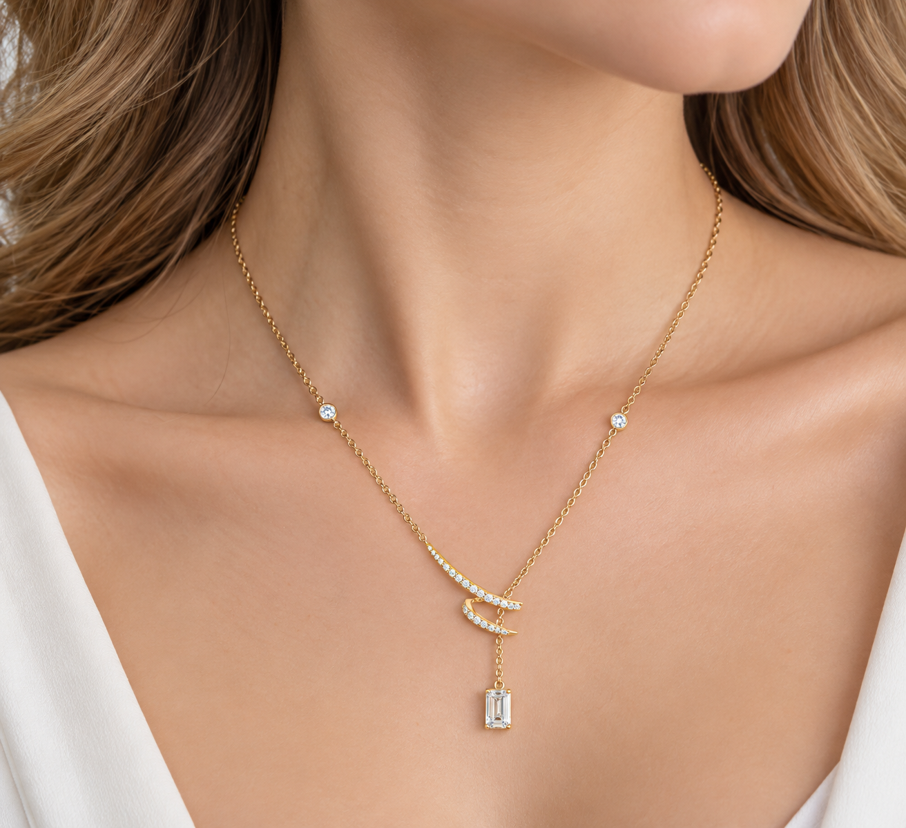 Diamond Pendant Necklace for Women